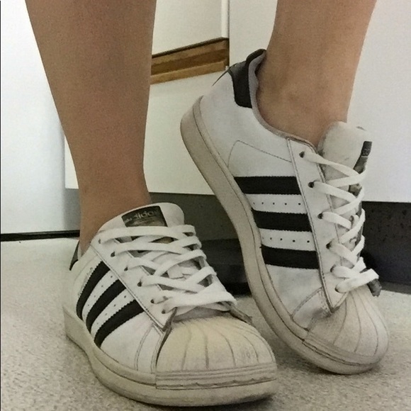 adidas superstar sockless